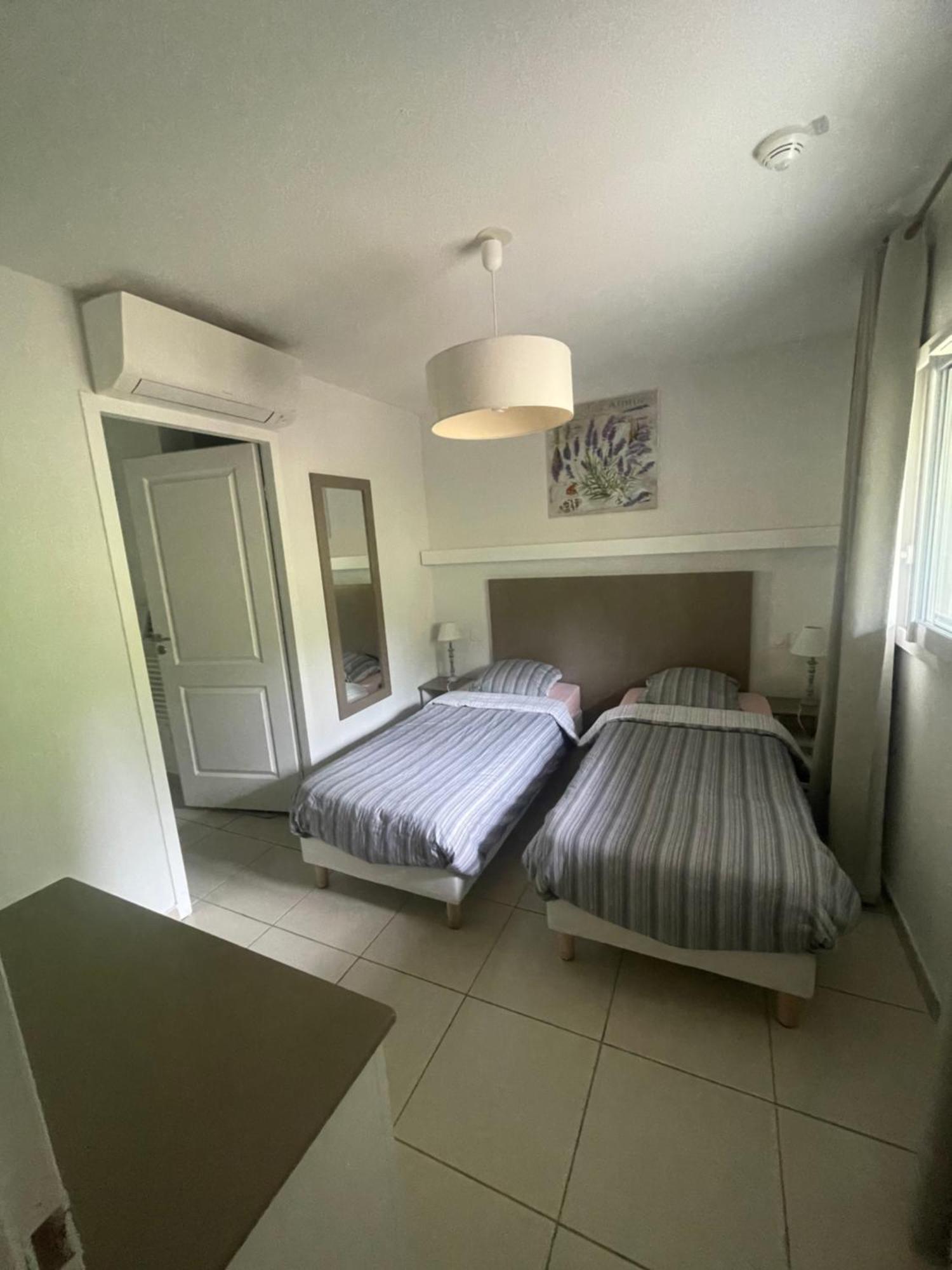 Meuble 6 Personnes Apartment เรอมูแล็งส์ ภายนอก รูปภาพ